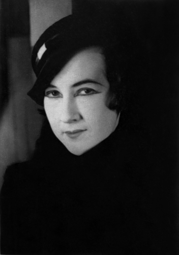 Nina Jirsíková. Ateliér Benda, 20.-30. léta XX. století. FOTO archiv Národní muzeum