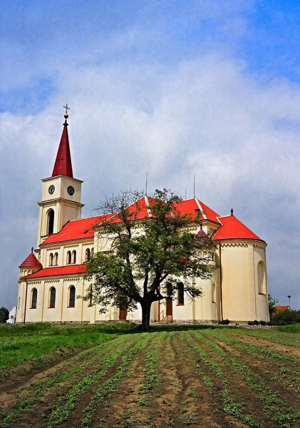 Ořechov u Brna - kostel Všech svatých. FOTO archiv