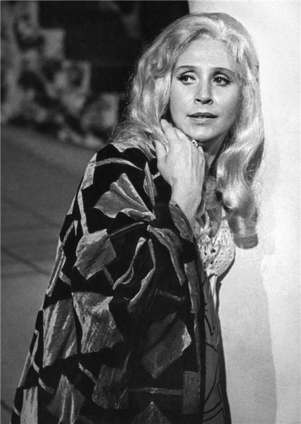 Gilda ve Verdiho Rigolettu (r. Ladislav Štros, prem. 4. 10. 1973, ND Praha) FOTO JAROMÍR SVOBODA