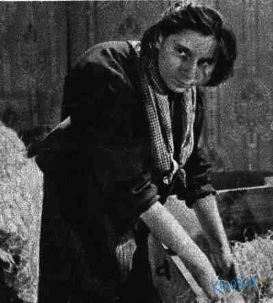 Lola Skrbková ve filmu Vlčí jáma (r. Jiří Weiss, 1957). FOTO archiv