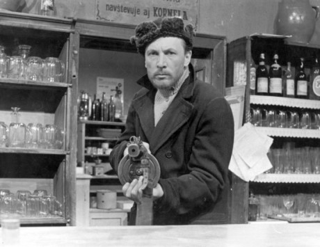 V totulní roli filmu režiséra Paľo Bielika Kapitán Dabač (1959). FOTO archiv