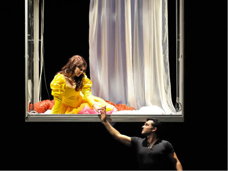 Za Julii získala pěvkyně první Cenu Thálie (Charles Gounod: Romeo a Julie, režie Peter Gabor, NDM Ostrava 2011) FOTO MARTIN POPELÁŘ