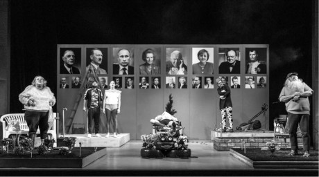 V Klicperově divadle je Evropa zobrazena jako zahrádkářská kolonie  FOTO PATRIK BORECKÝ
