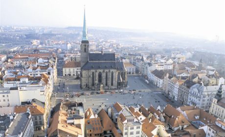 Plzeňské náměstí Republiky. FOTO archiv