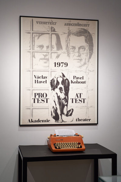 Součástí expozice je i Havlův psací stroj. FOTO ROSOLI / Theatermuseum