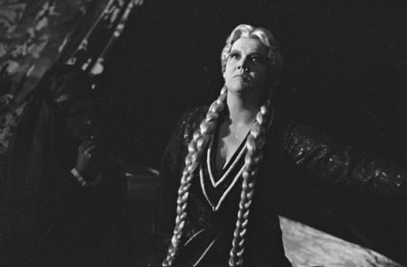 Isolda v Tristanovi a Isoldě Richarda Wagnera (Státní divadlo Zdeňka Nejedlého Ústí nad Labem, 1972). FOTO JAROMÍR SVOBODA / Divadelní ústav