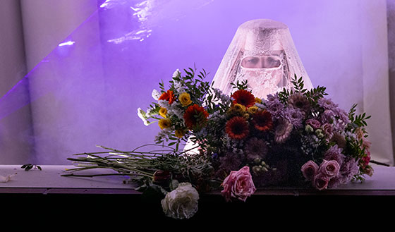 Inscenace Krkavci Dejvick&eacute;ho divadla 