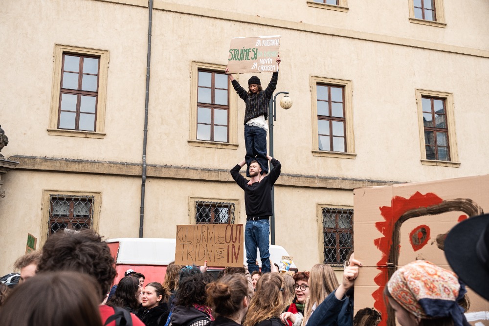 Demonstrace Stoj&iacute;me za kulturou! 