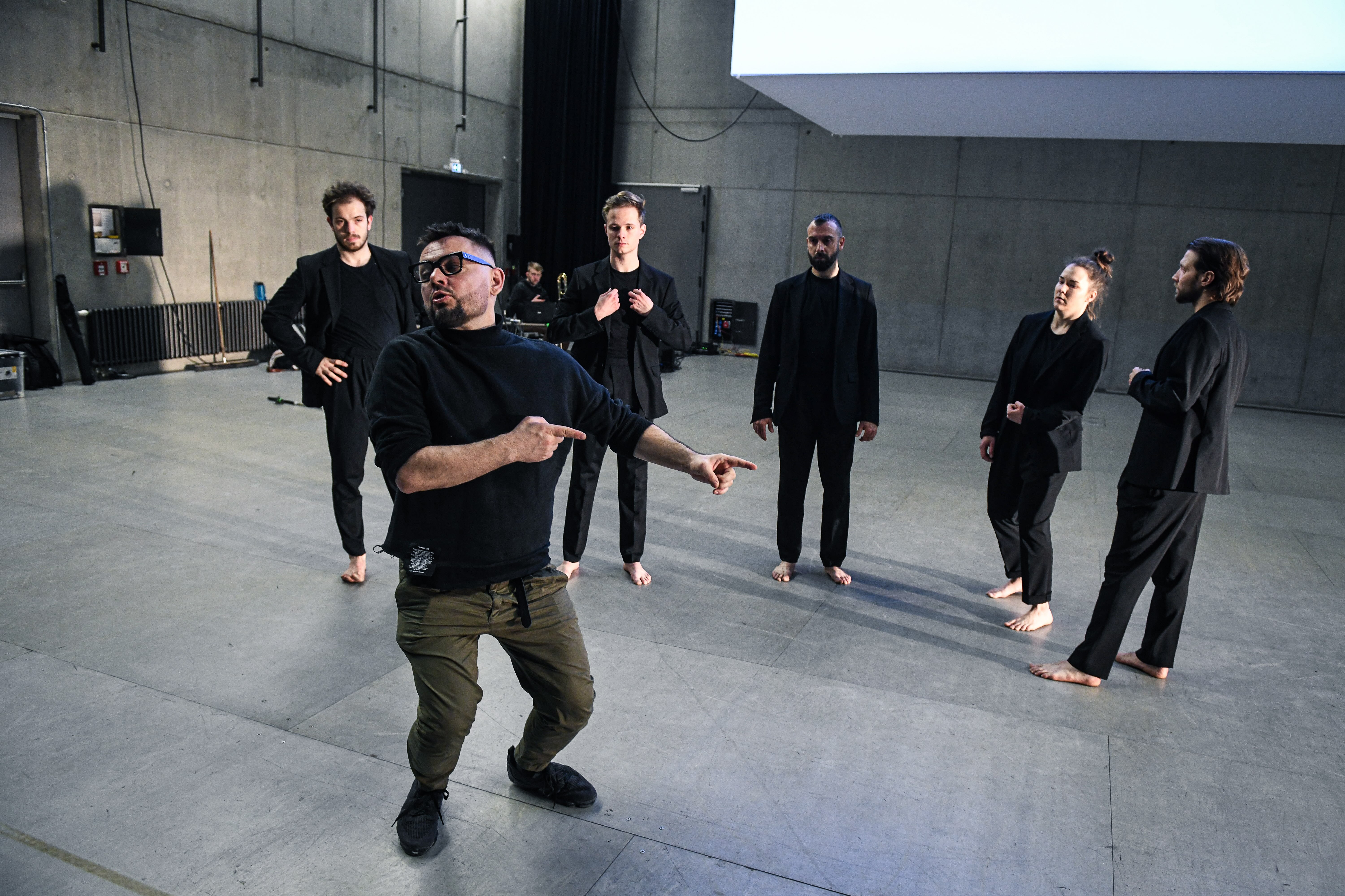 A Commander - show - work in progress 