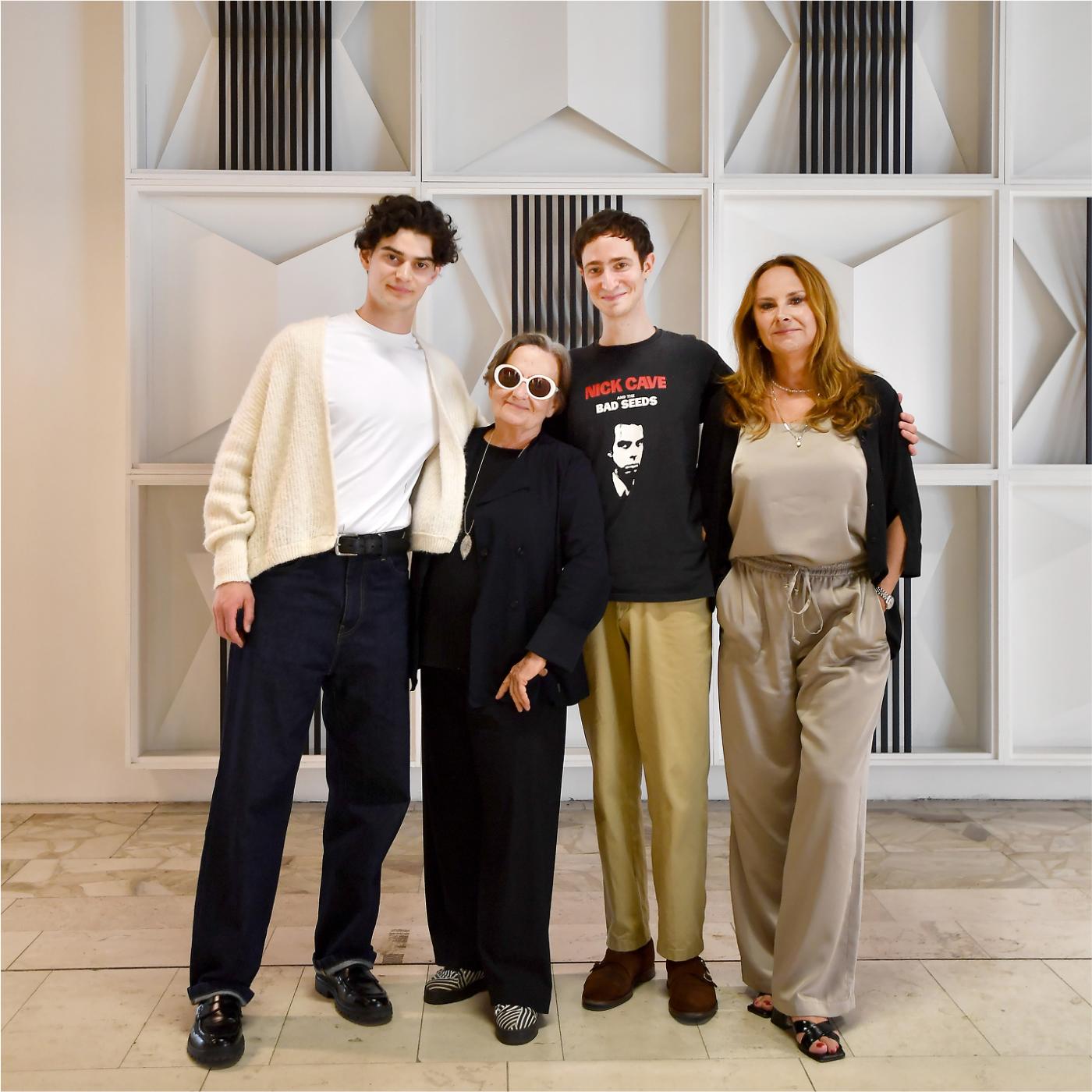 Tým Franze na letošním festivalu v Karlových Varech. Zleva Josef Trojan, režisérka Agnieszka Holland,
Idan Weiss a producentka Šárka Cimbalová