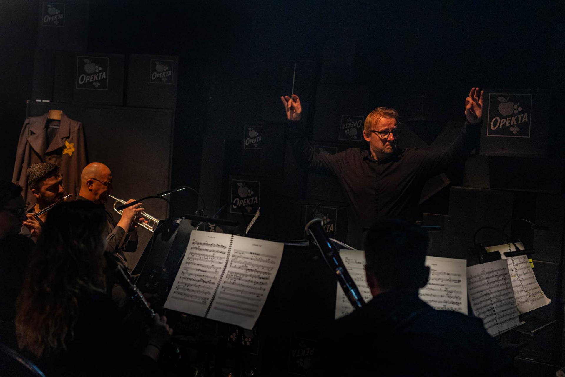 1920_gal_176069175527