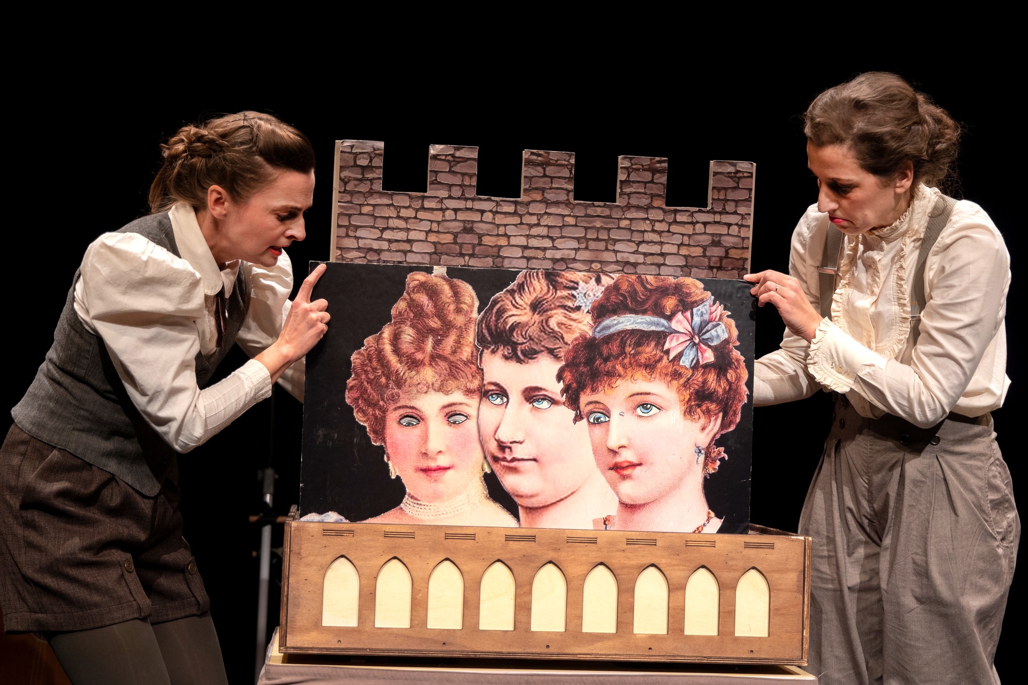 Johana Vavřínová a Elena Volpi ve své Popelce