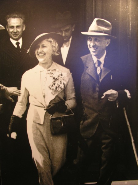 Svatba Olgy Scheinpflugové a Karla Čapka se konala v Praze 26. srpna 1935. FOTO archiv