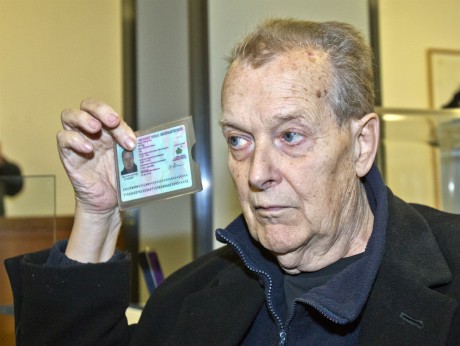 V roce 2014 vrátil státní vyznamenání na protest proti některým oceněným, které vybral Miloš Zeman. FOTO PETR TOPIČ