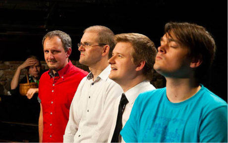 Skupina Just!Impro vystupuje se svou Impro Show pravidelně ve Studiu Švandova divadla. Zleva: Nikola Orozovič, Jiří Axman, Lukáš Venclík a Láďa Karda  FOTO JUST!IMPRO