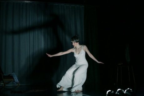 Sláva Daubnerová: Solo lamentoso (prem. 10. 12. 2012, Divadlo SĽUK, Bratislava). FOTO web Slávy Daubnerové